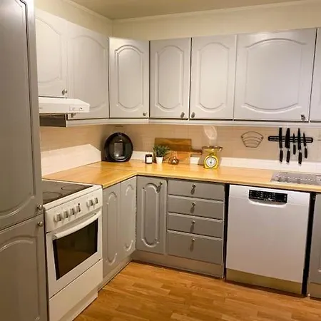Apartment Leilighet Med God Utsikt *